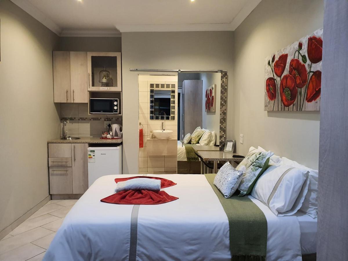 Chic Breeze Hotel Bloemfontein Eksteriør billede