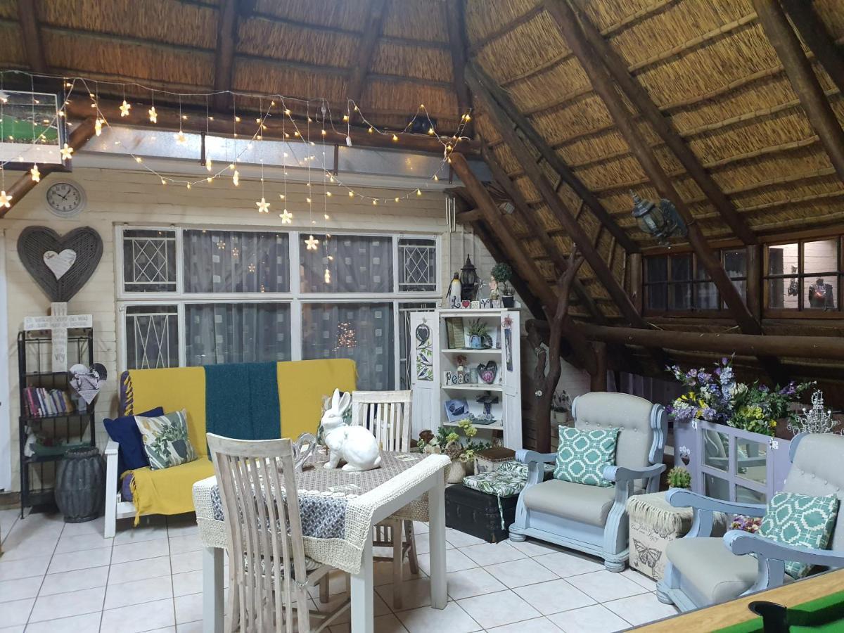 Chic Breeze Hotel Bloemfontein Eksteriør billede