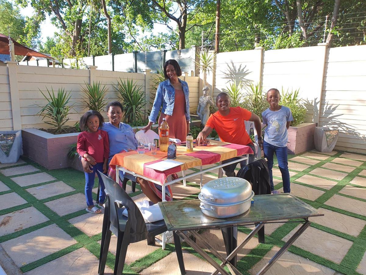 Chic Breeze Hotel Bloemfontein Eksteriør billede
