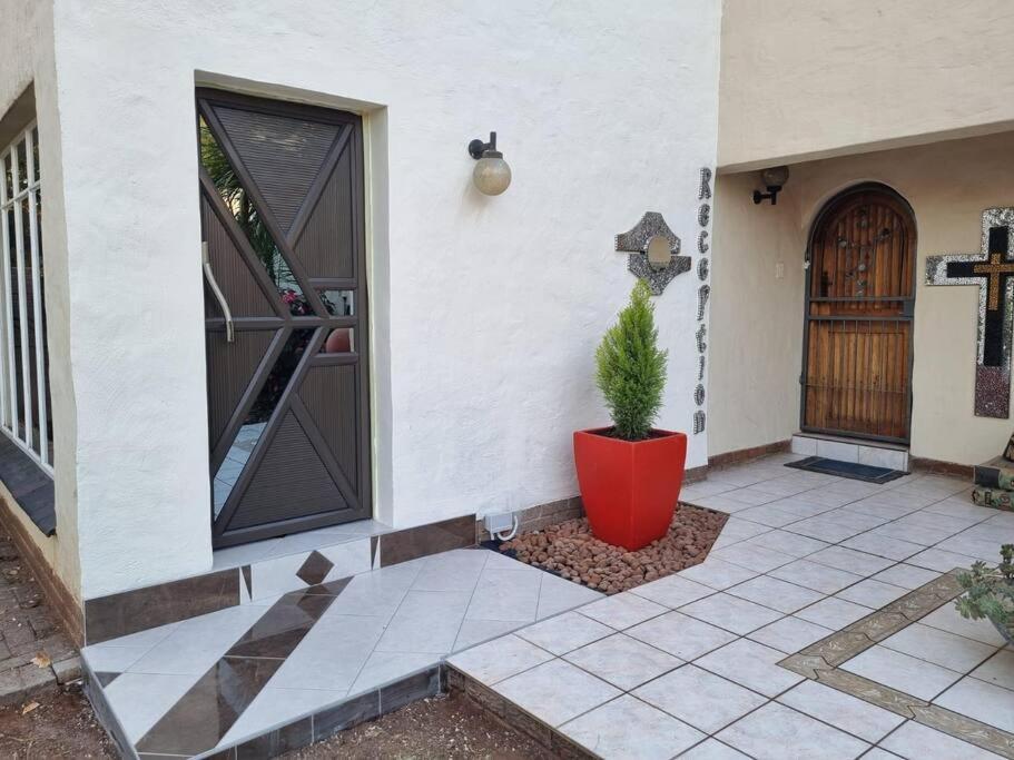 Chic Breeze Hotel Bloemfontein Eksteriør billede